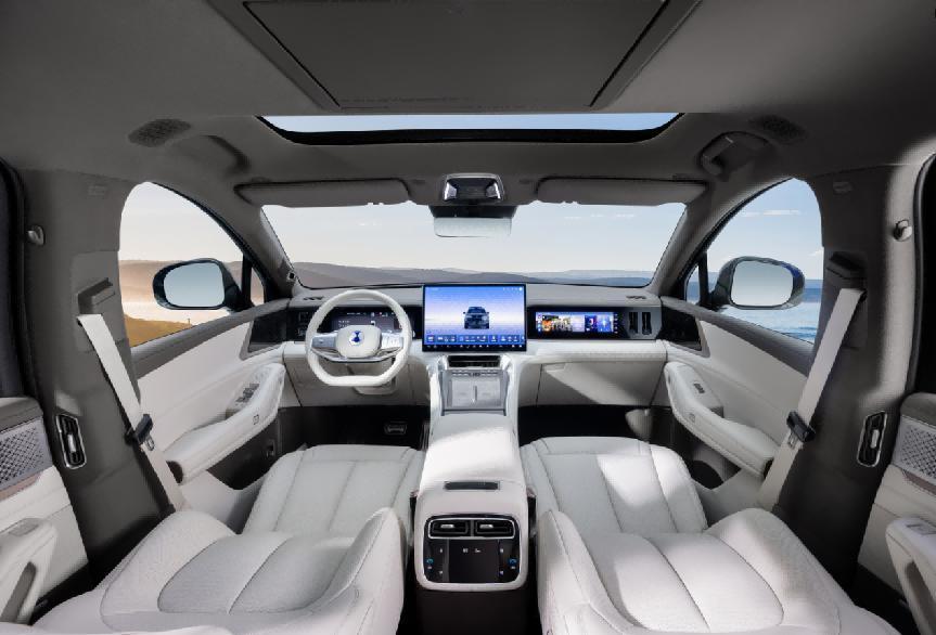 全系标配易三方、云辇-A,腾势N8L售价29.98万元起