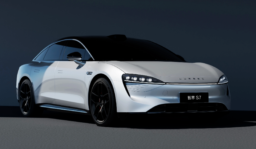 新款智界s7迎来上市新款智界s7在智能化,动力系统等方面做出了升_易车
