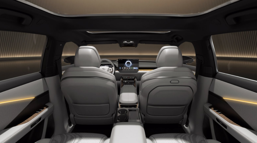 探店广汽丰田铂智7到店,华为加持+双腔空悬,只要20万?