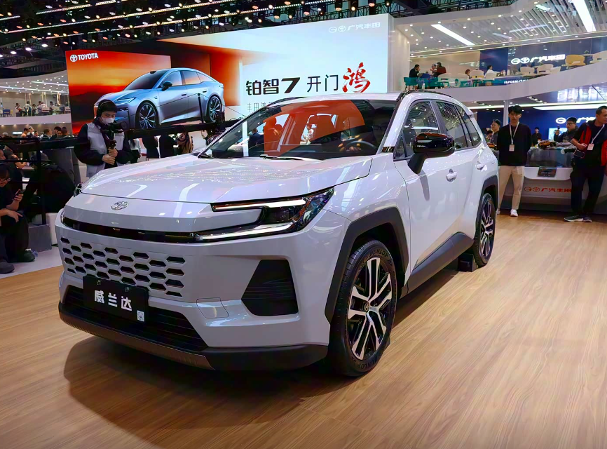 20万级合资SUV纠结局 RAV4荣放VS威兰达谁更值？