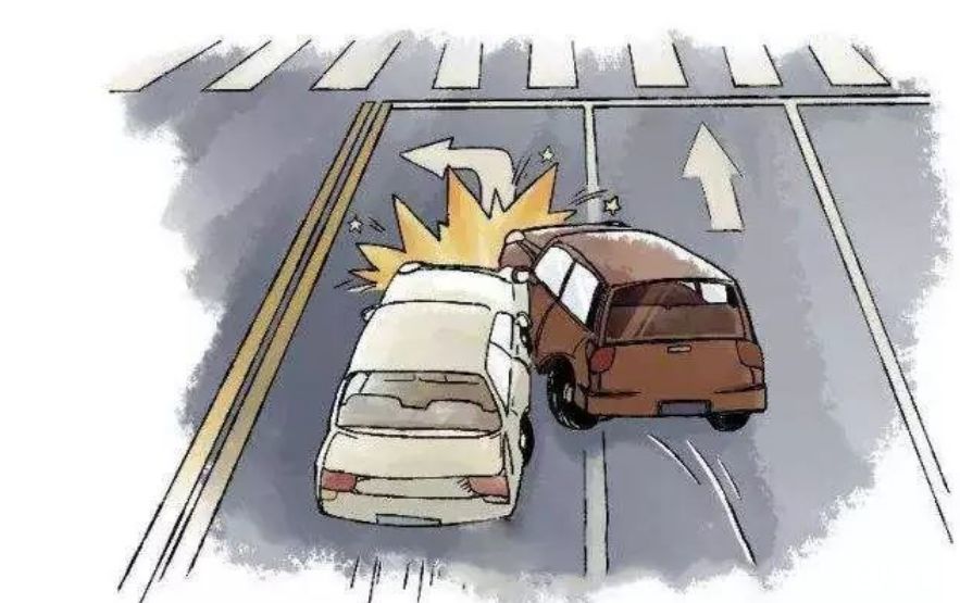 突遇紧急变道如何处理?主动避险很重要