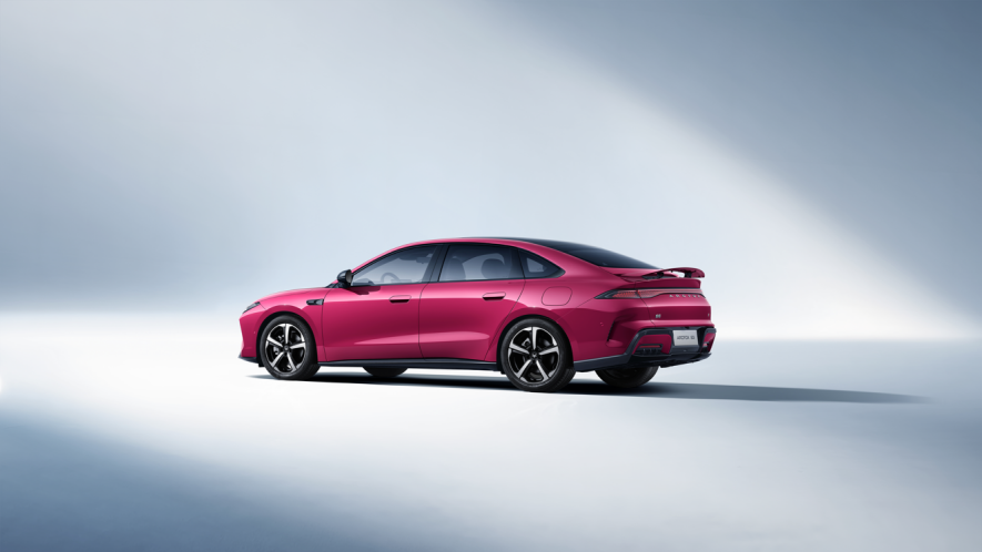 极狐S3官图来了！4月24日预售10万级家轿也能躺平换电