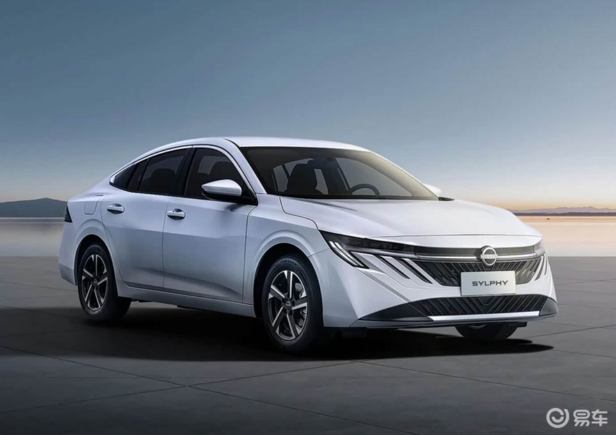 双联屏+黑化格栅，全新轩逸正式实车到店，预计一季度上市