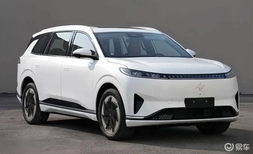 新款东风奕派eπ008申报图：5米车长，增程/纯电双动力