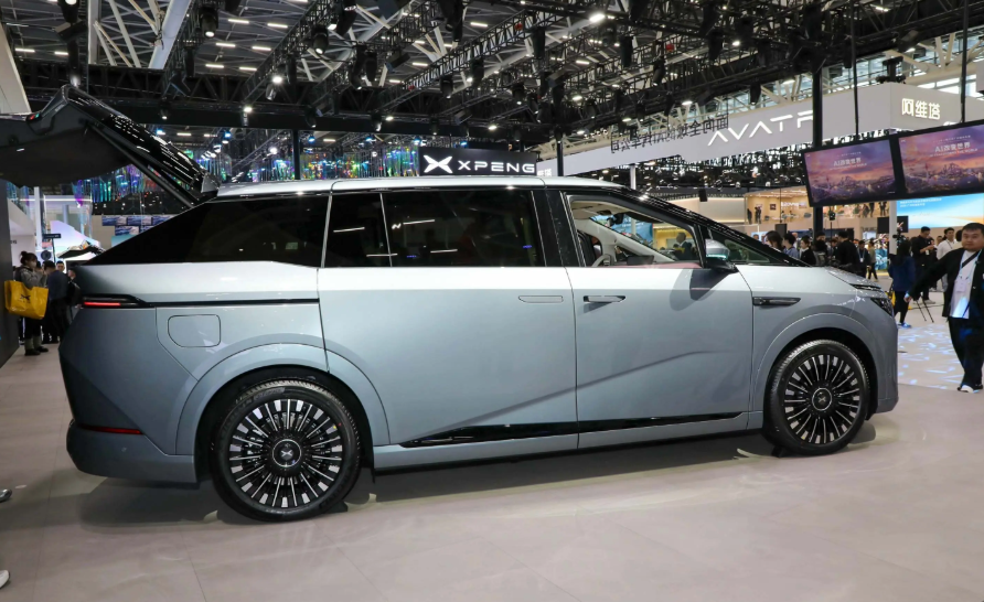 小鹏X9超级增程,30万级MPV真正的实力派?