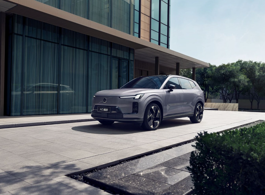 99年的坚持:沃尔沃用三款新车告诉行业,安全是最大的豪华