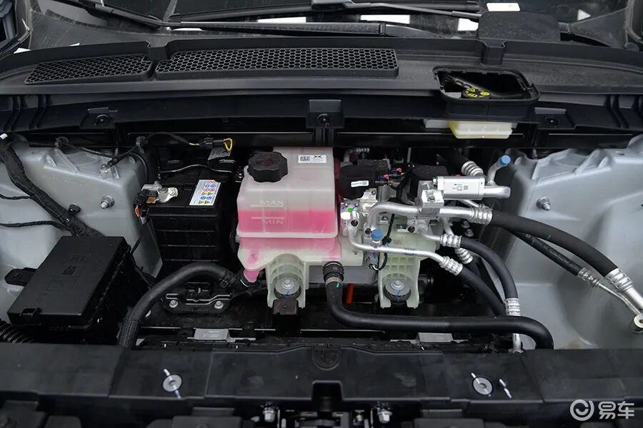 小鹏G7:称职的家用代步车,辅助驾驶水平够用!