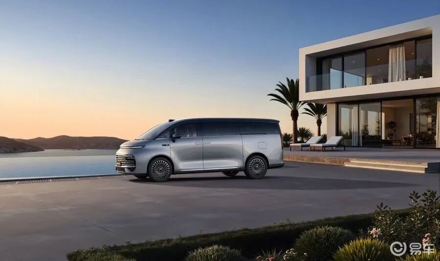 吉利推出豪华V系列!首发之作银河V900 26.98万起