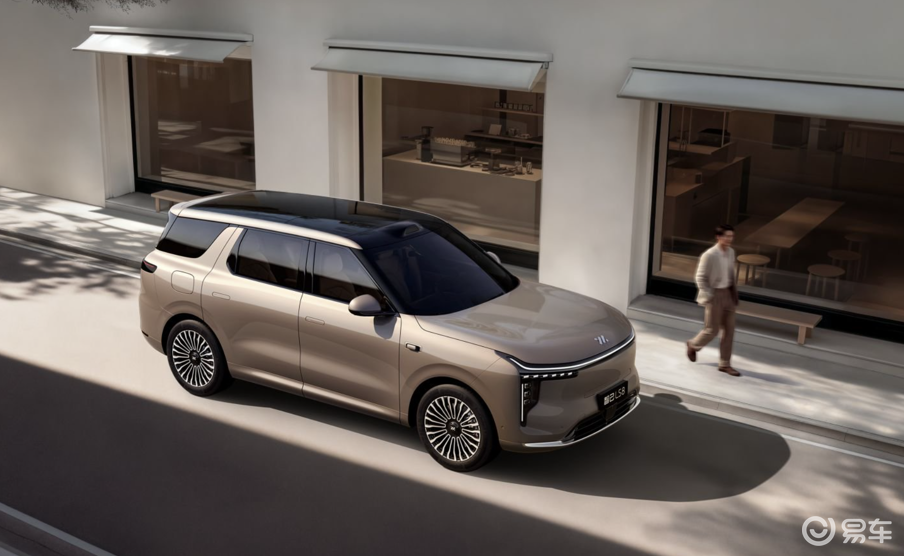 30万内最强科技旗舰SUV来袭，智己LS8正式预售