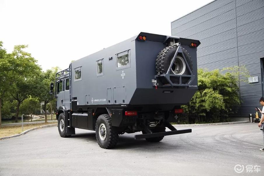 大家好呀,零零柒又来分享房车啦,外形庞大超高配置的阿莫迪罗挑战者d