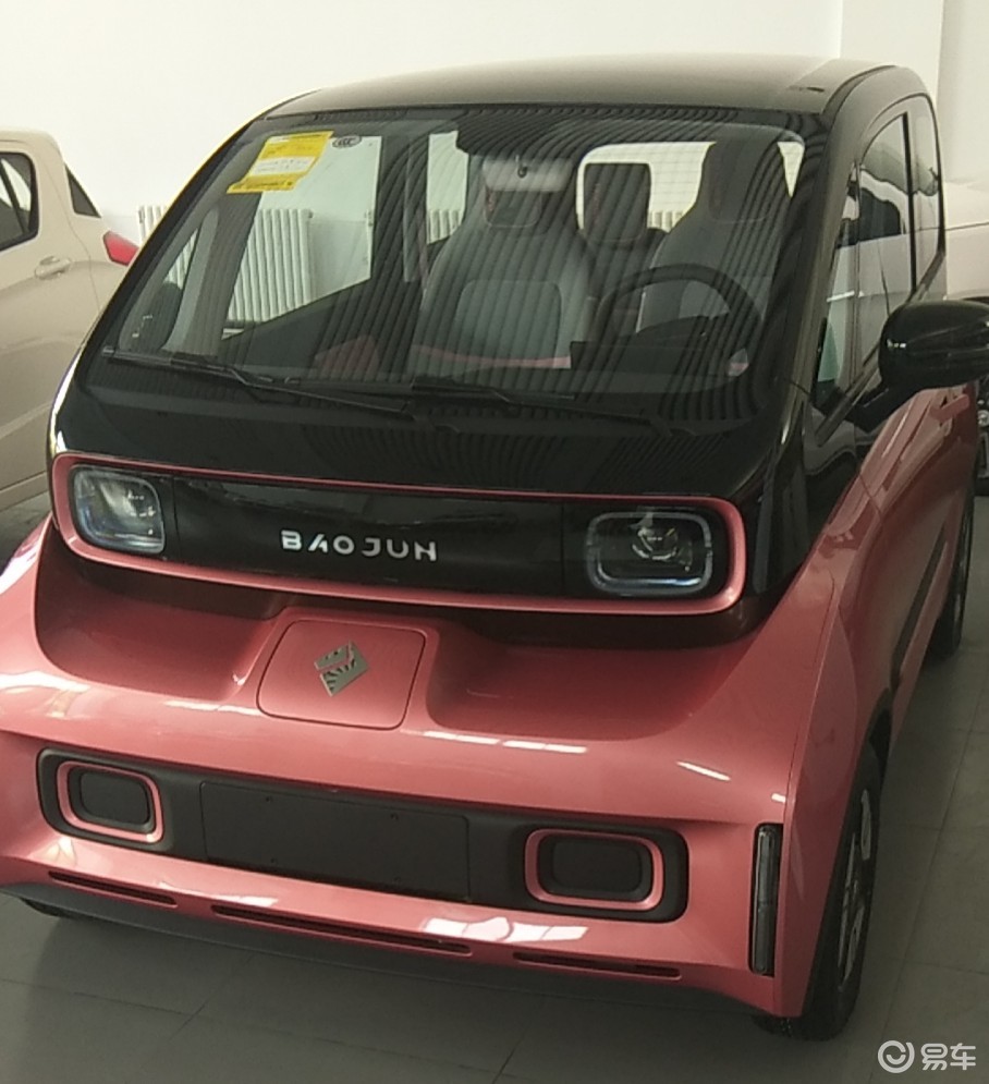 未来的科幻座驾 新宝骏e300上市6.48万起