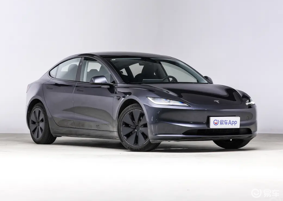 配熏黑车标，新款特斯拉Model 3上市，23.55万起