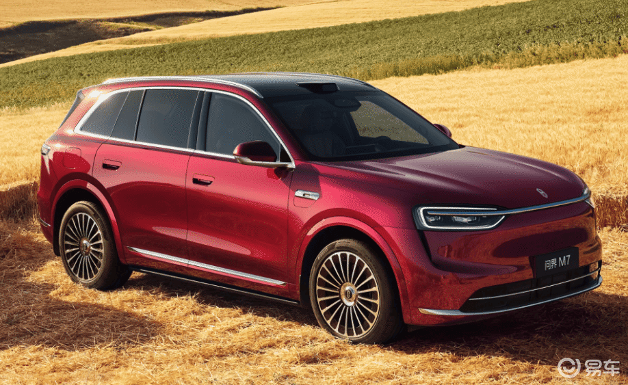 新问界M7正式上市，价格更加亲民！续航1700km