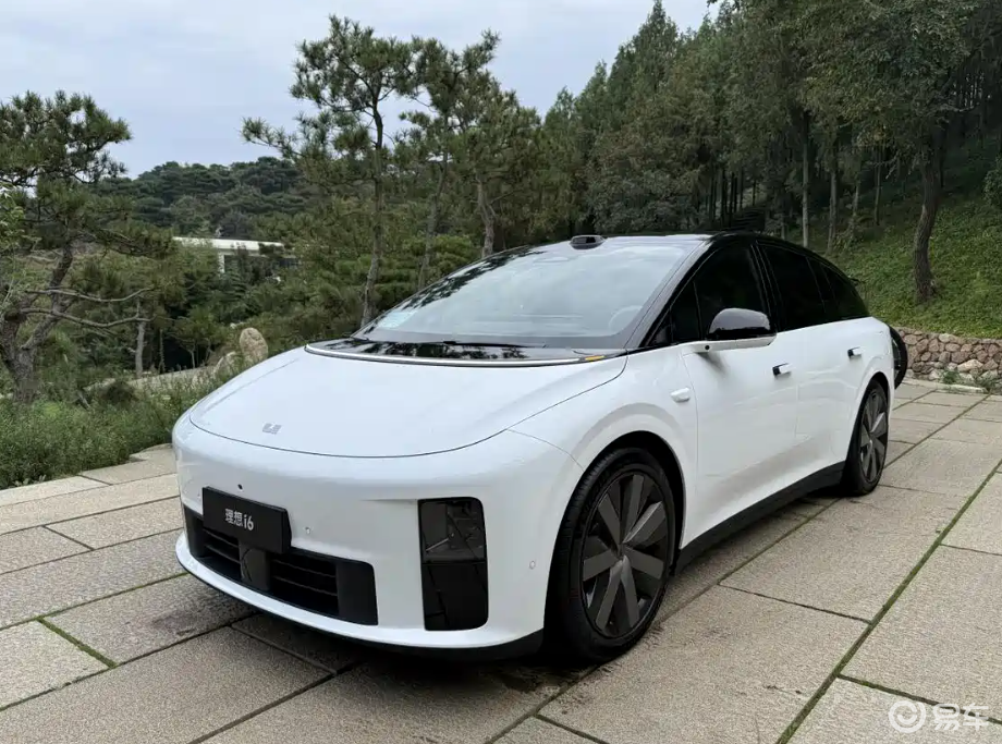 理想i6限时优惠1万！值得放弃Model Y去买它吗？