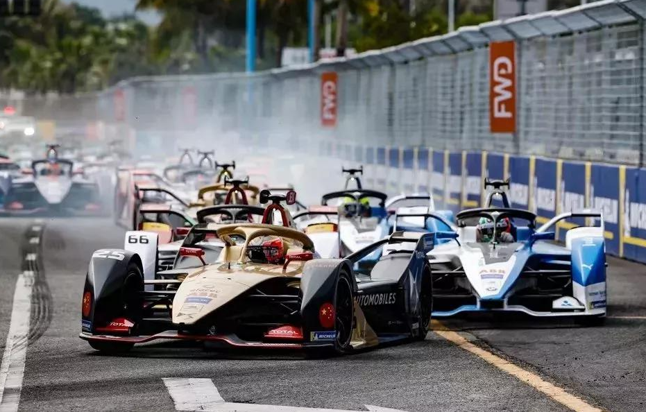 比亚迪剑指F1与WEC，中国车企领跑顶级赛车新能源赛道？