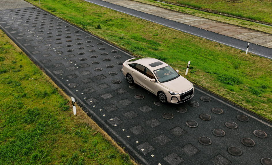 6万级国产燃油家轿,掀翻合资最后一块自留地?