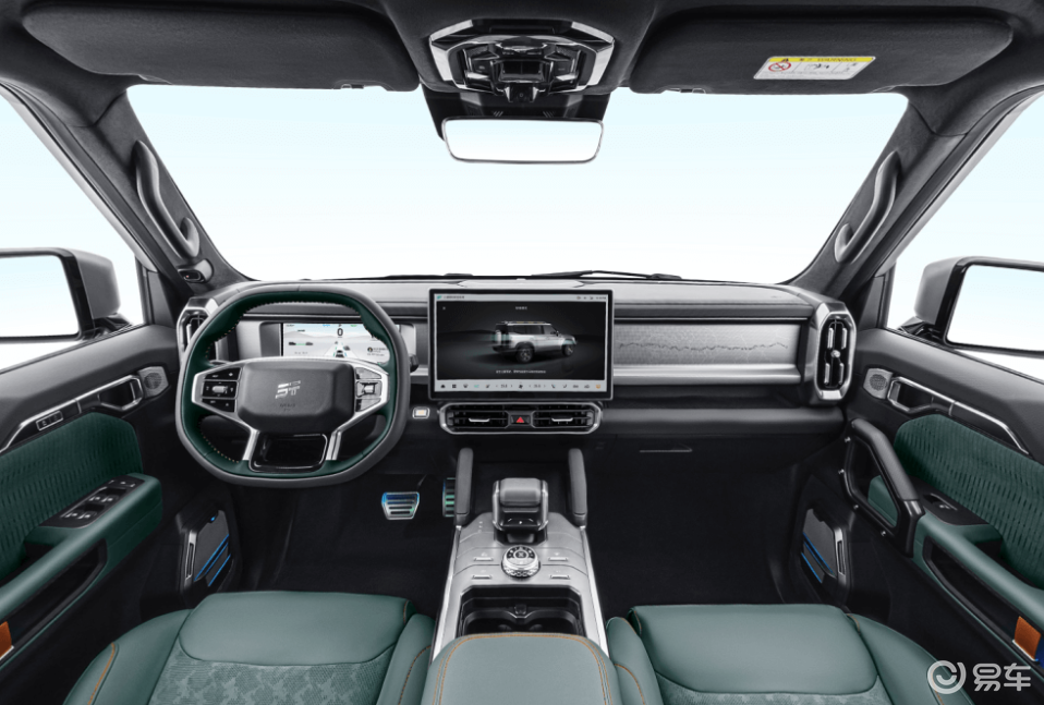 所以旅行者主打的就是智能科技座舱硬件配置很高_易车