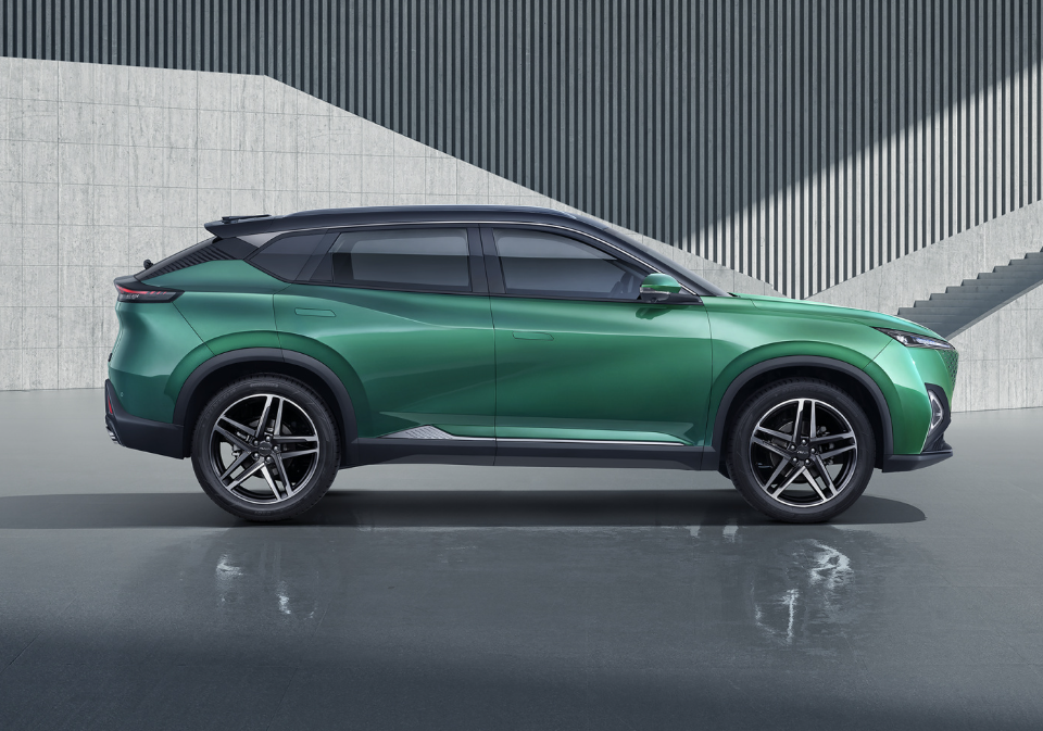 东风风神皓瀚的车身长宽高分别为4650×1905×1630mm车_易车