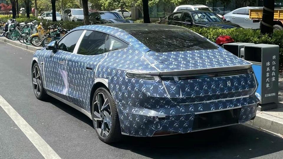 领克ZERO极氪001普通版的后置电机_易车