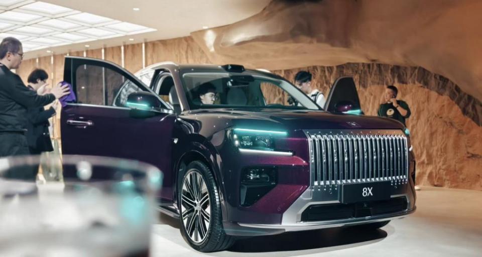 公路“全能战神”极氪8X 限时32.98万元起售