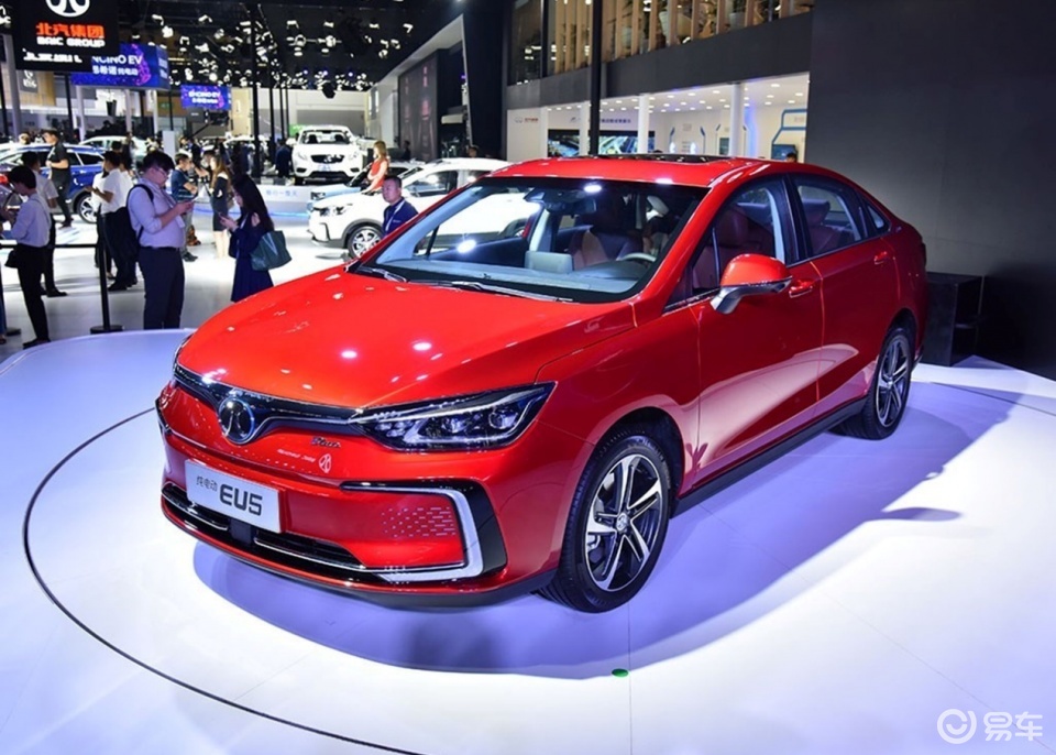 北汽新能源为占得先机推出1589万起的eu5r600