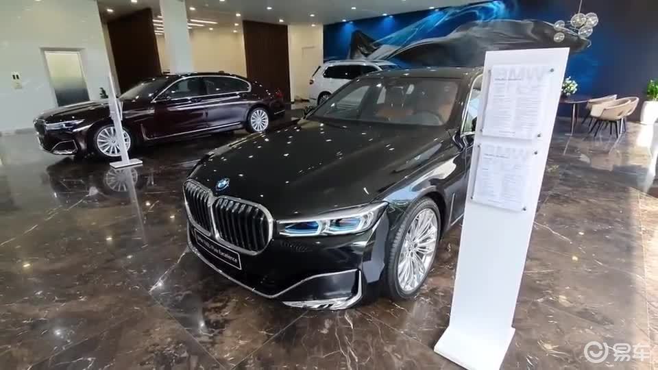2020款宝马740li高清展示,坐进后排那刻,才是心动的开始