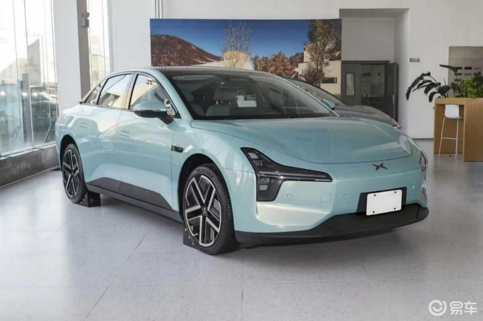 10万纯电车!零跑B01能否赢过小鹏M03、秦 L EV