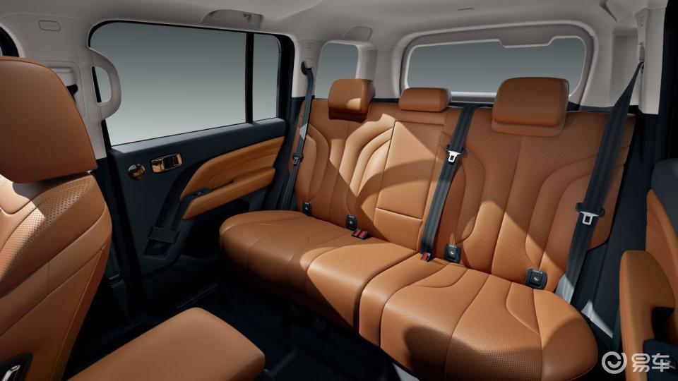 二代哈弗H9穿越版上市 限时优惠换新价23.29万