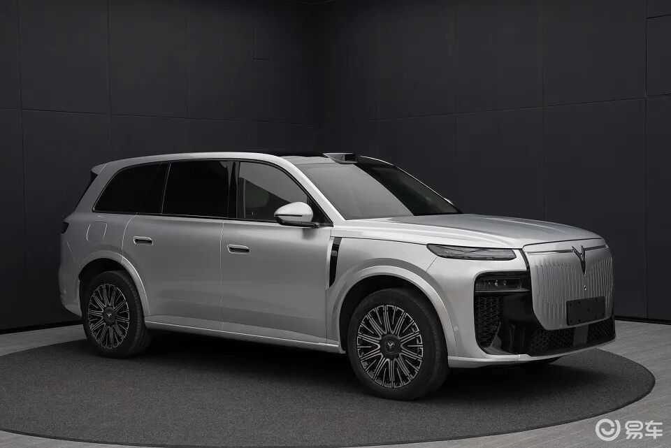 8字辈旗舰!极氪版揽运、小号岚图泰山要来了,立省好几万?