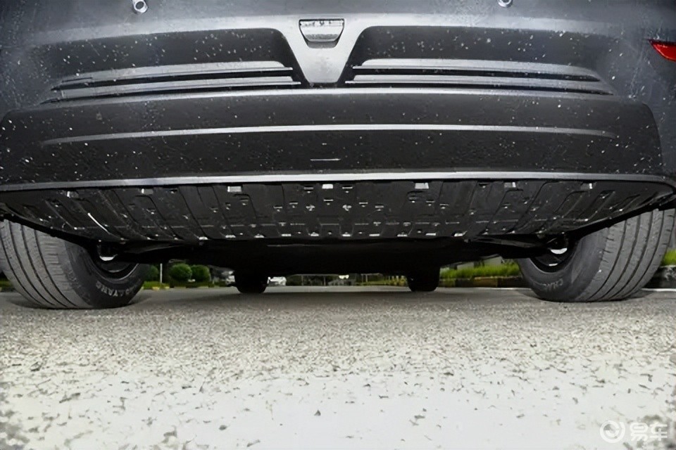 10多万买纯电SUV，深蓝S05、银河E5，年轻人该选谁