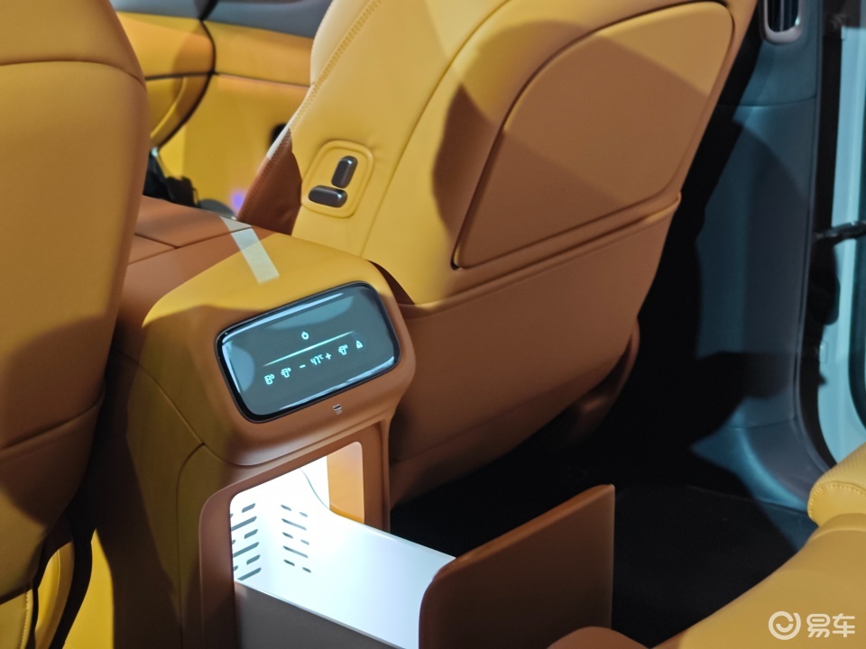 一觉醒来,智己LS8公布了价格!