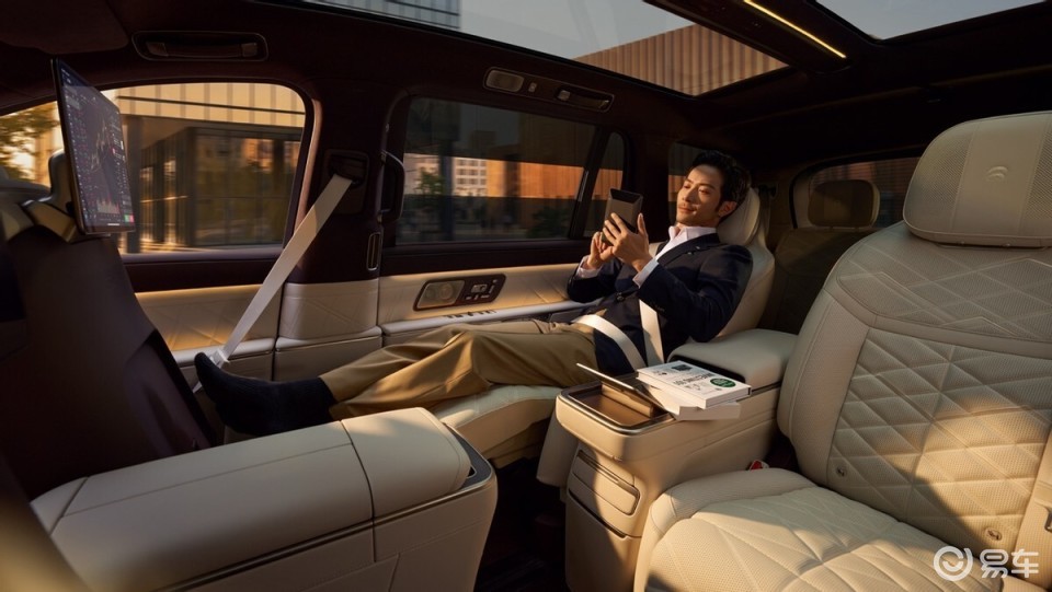 42万就能拥有蔚来ES9?预售价击穿旗舰豪华SUV底线