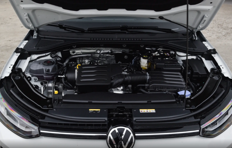 颜值更高配置升级，这车亮点颇多，12.09万起售贵吗