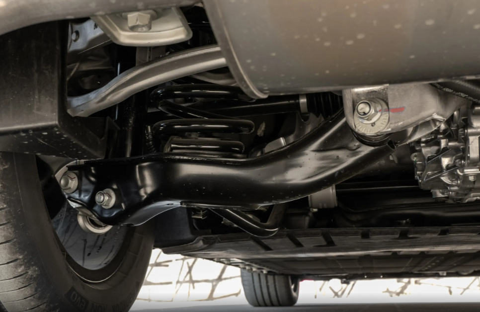 还不上市在等啥？岚图追光L有点意思，能否大卖关键得看售价