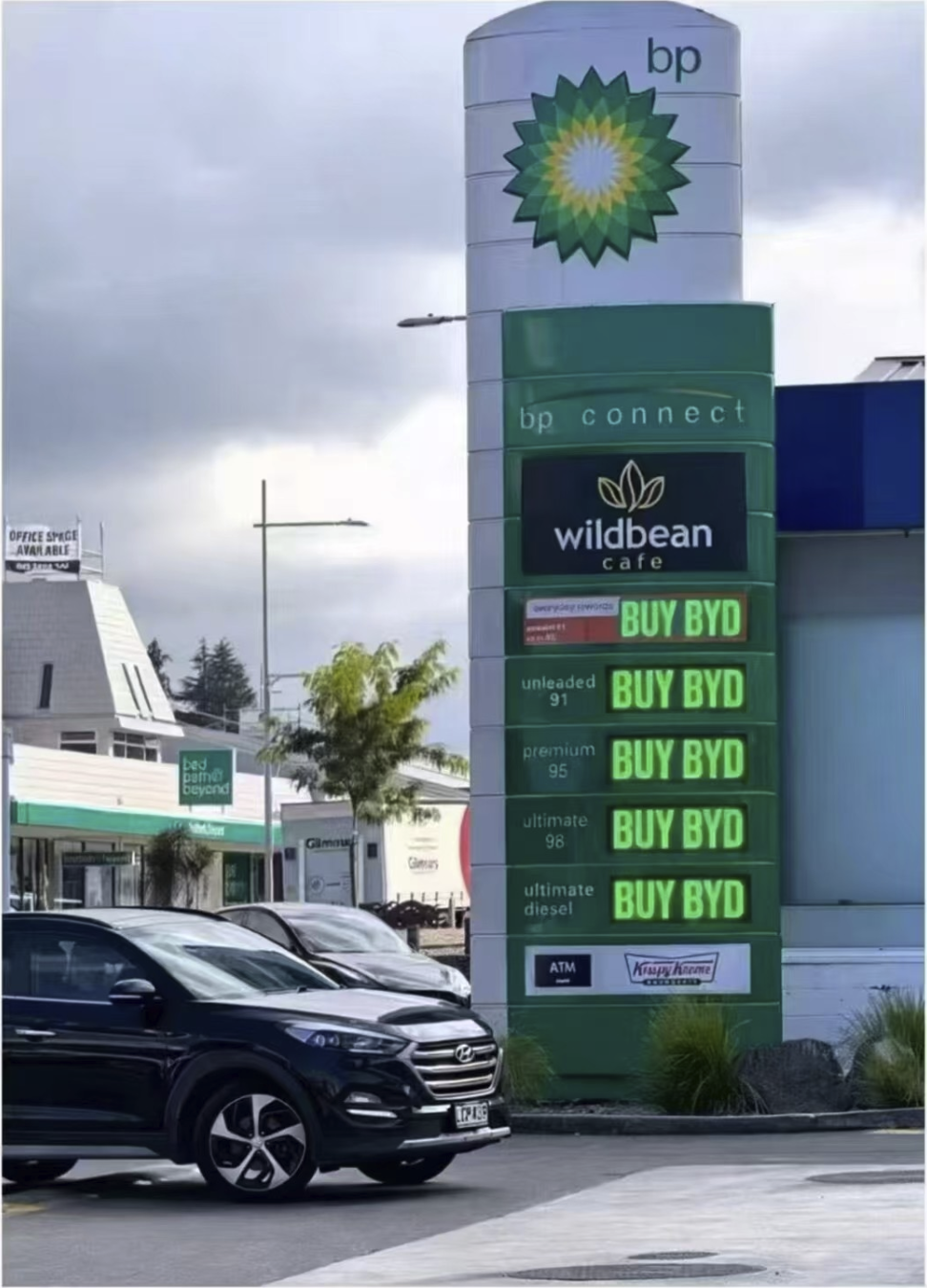 油价重回9元时代?新能源、闪充加第二代刀片电池出手了!