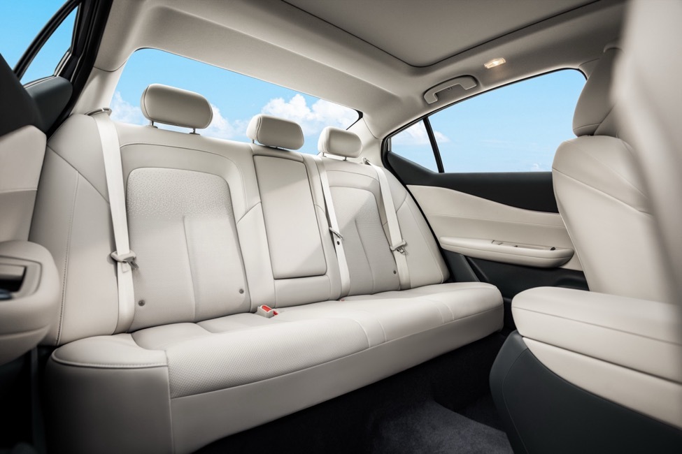 天籁・鸿蒙座舱 VS 凯美瑞，行业智变新标杆出炉