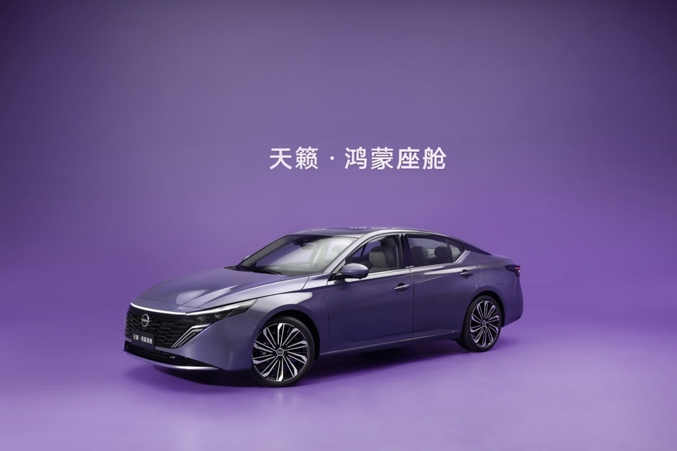 天籁・鸿蒙座舱 VS 凯美瑞，行业智变新标杆出炉