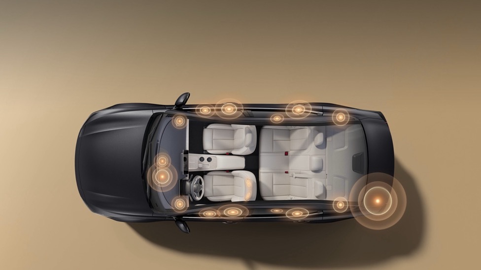 天籁・鸿蒙座舱 VS 凯美瑞，行业智变新标杆出炉