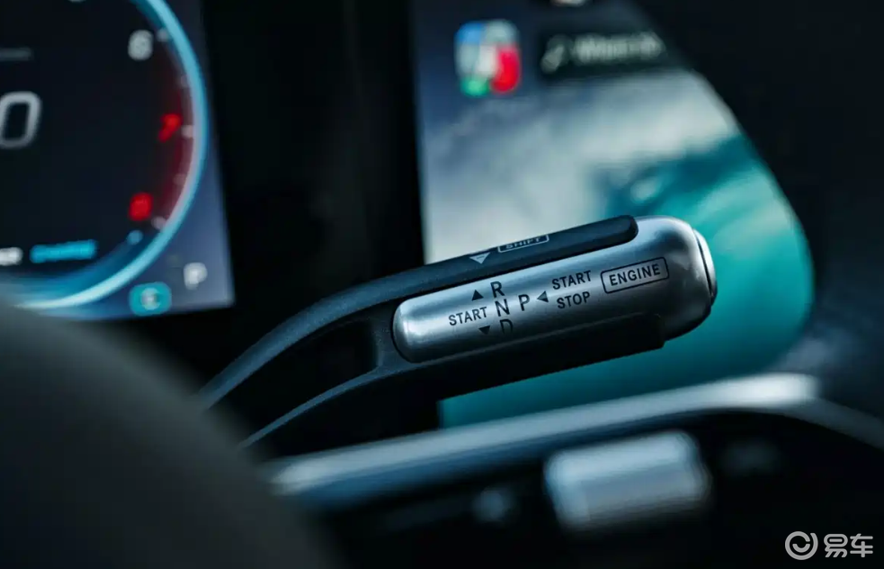 双动力加持,全新一代奔驰GLB官图发布