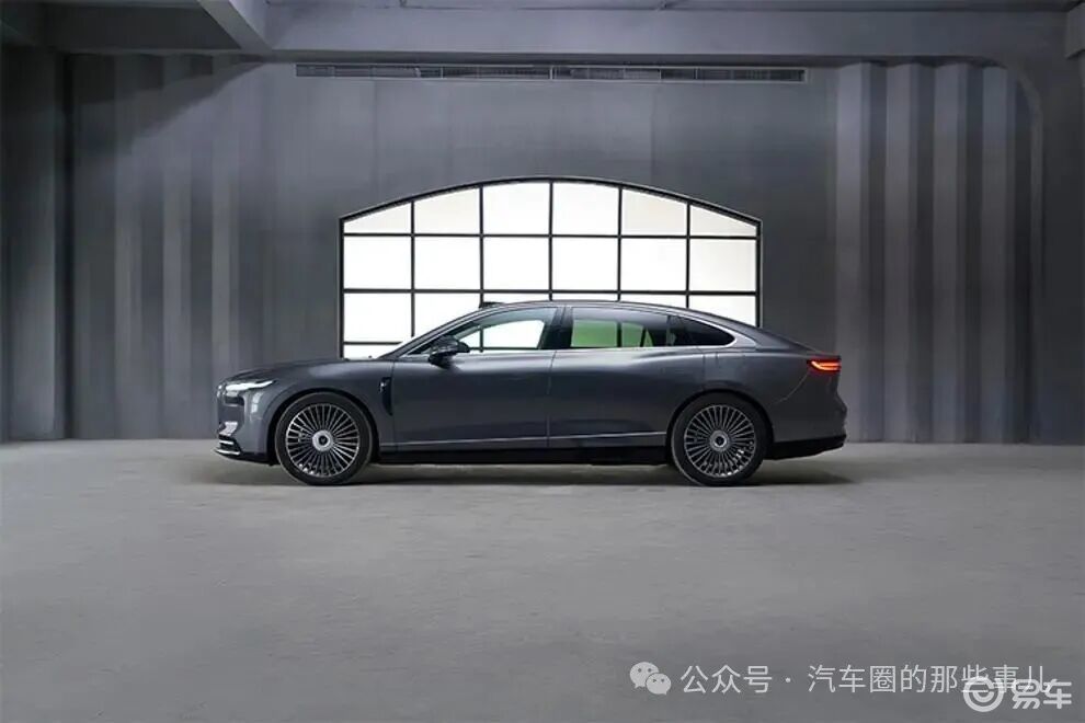 搭载华为乾崑智能辅助驾驶,岚图追光L正式上市