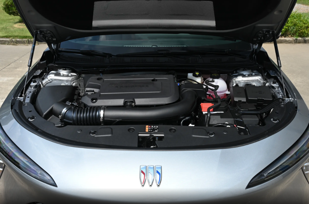 中期改款也有诚意?新款别克君越,实用兼顾智能