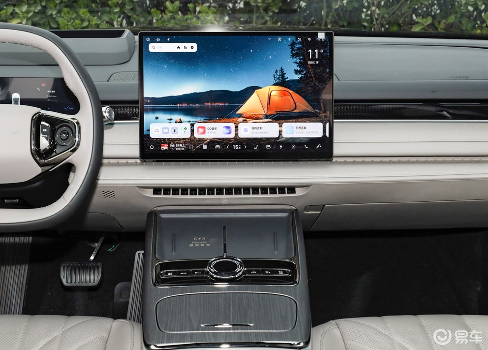 吉利银河星耀8远航家开启预售,看完亮点才知道有多卷