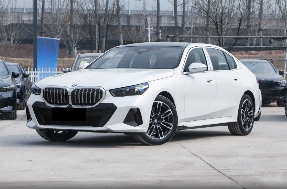 真实体验26款宝马5系,优缺点明显,家用正适合? 真实体验26款宝马5系,优缺点明显,家用正适合?