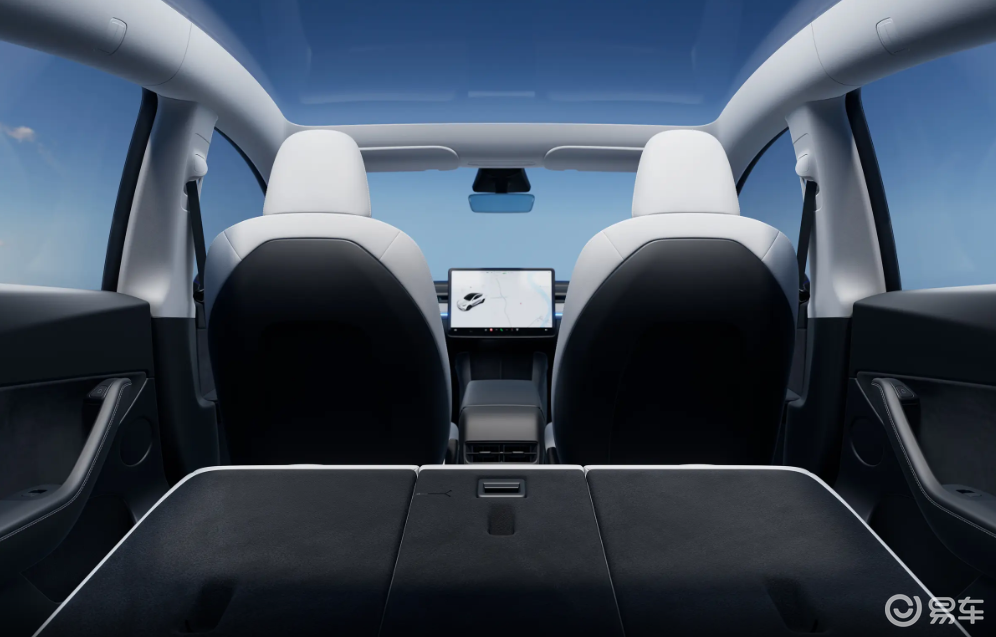 当前位置:>易车>modely内饰摘要>摘要详情>2023款model y的最大变化就