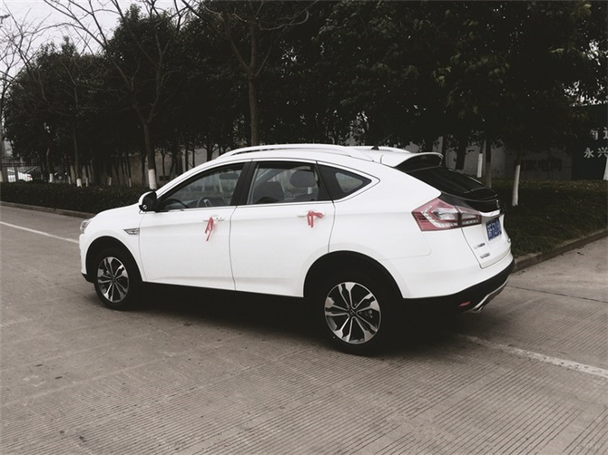 新年开新车提纳智捷u6回家