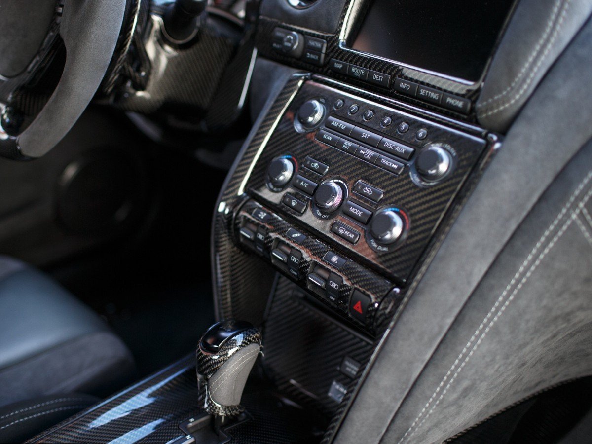 全车碳纤维材质世界最轻gtr