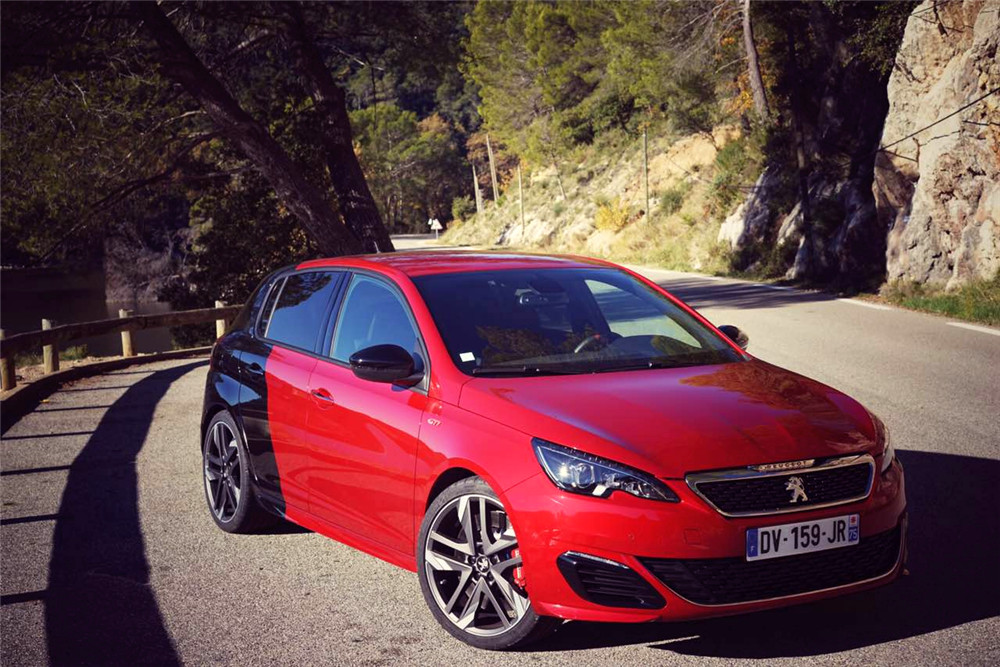 独家试驾标致308gti