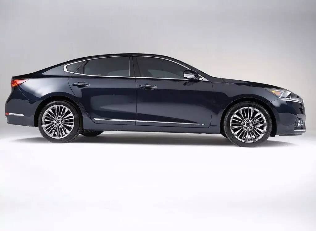 【海外新车】起亚发布2017款凯尊