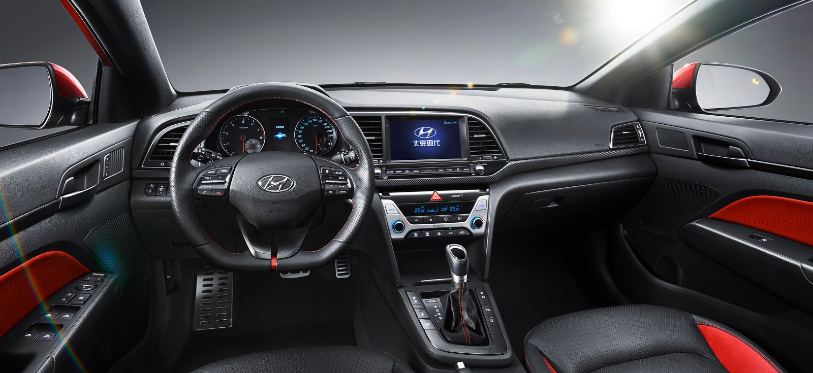 快刀车评 | 北京现代领动要夺中级车天下?