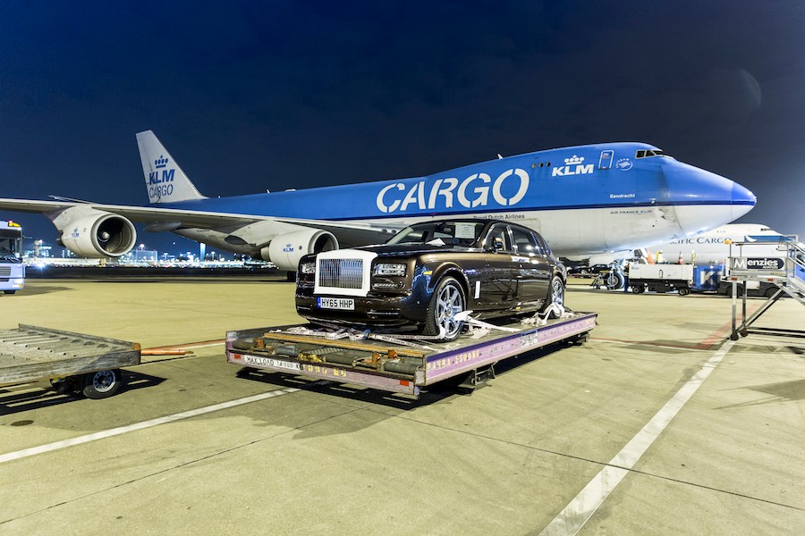 一架飞机能容纳多少台劳斯莱斯?